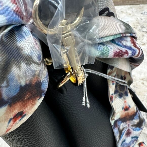 Crossi New York Black Shoulder Bag With Scarf & Removal Strap Inner Pocket NWT - Picture 6 of 9